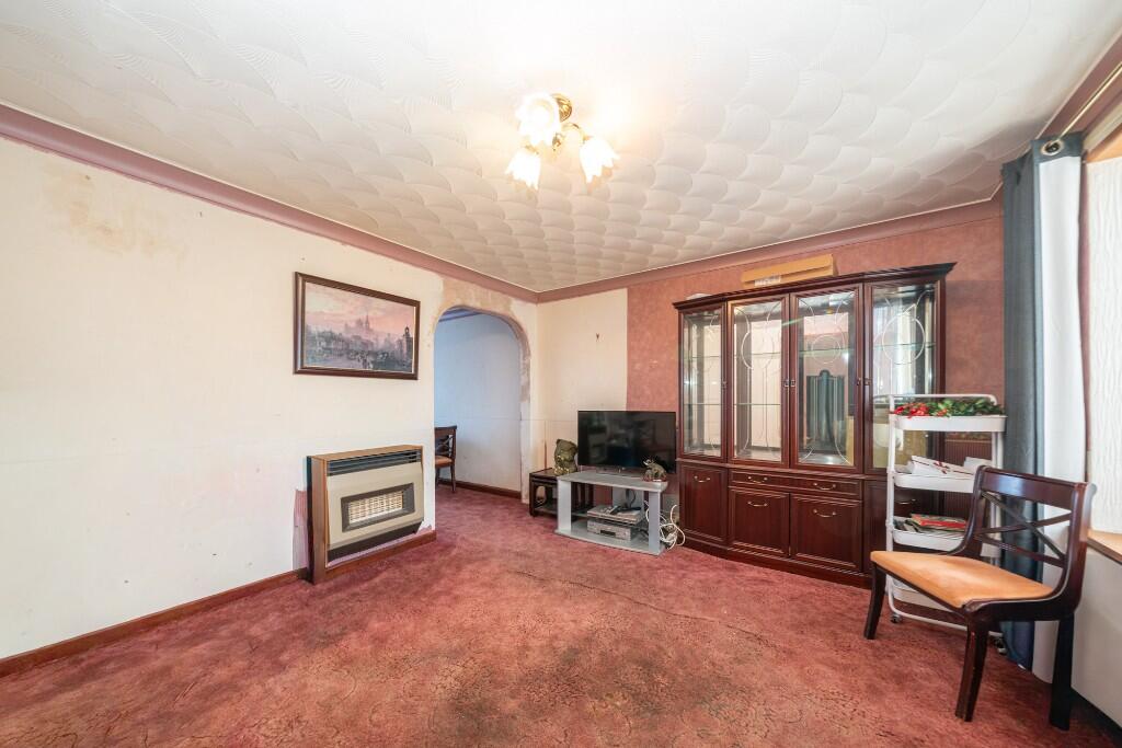 Longlands, Hemel Hempstead, Hertfordshire, HP2 4DF - View 2