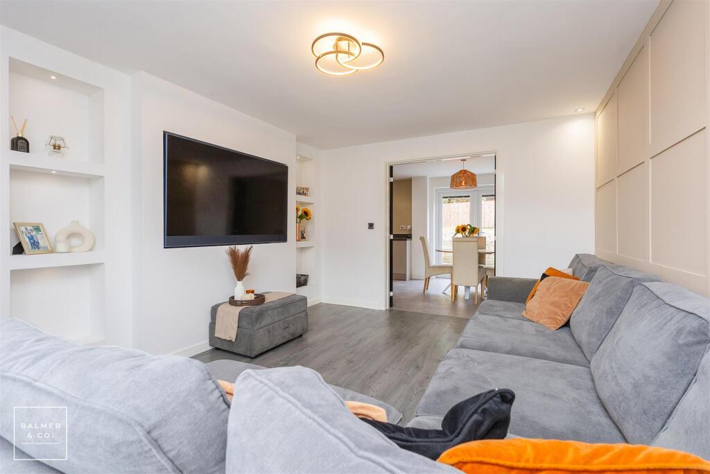 House in Wigan, Westleigh - More