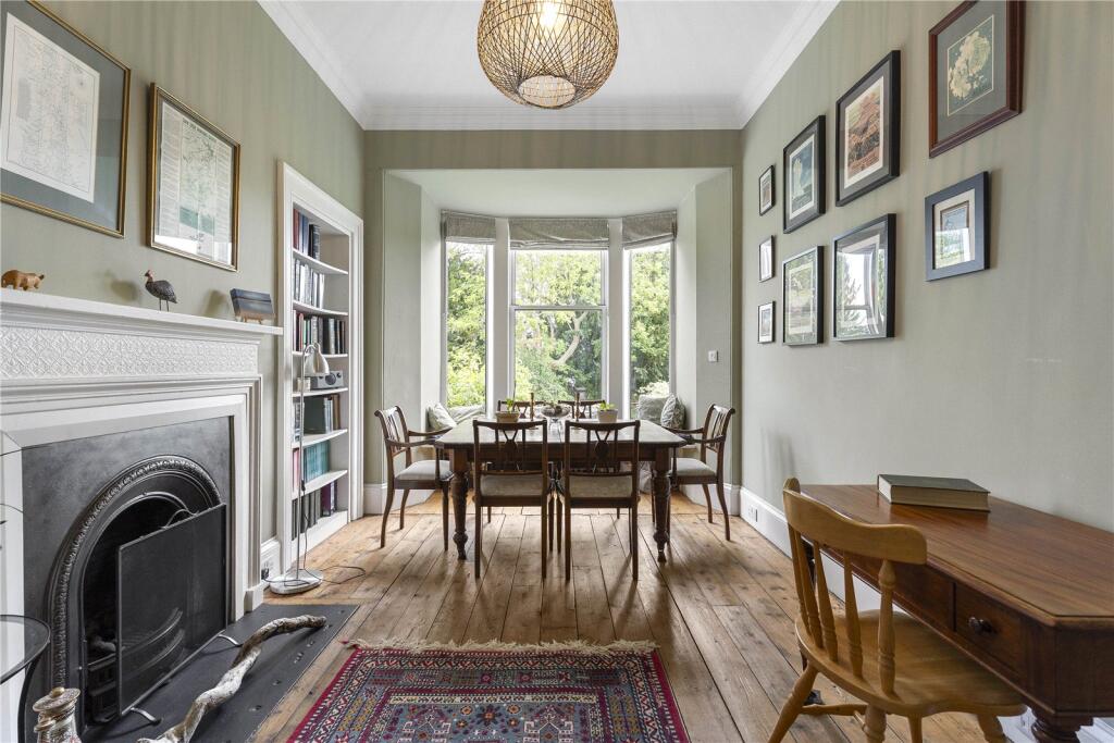 Apartment in Edinburgh, The Grange - View 4