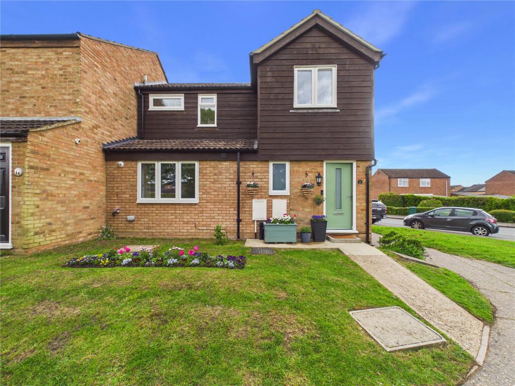 Main image of property: Pickwick Avenue, Chelmsford, Essex, CM1