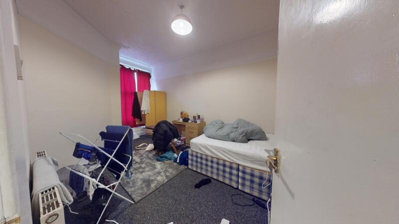 6 bedroom terraced house for rent