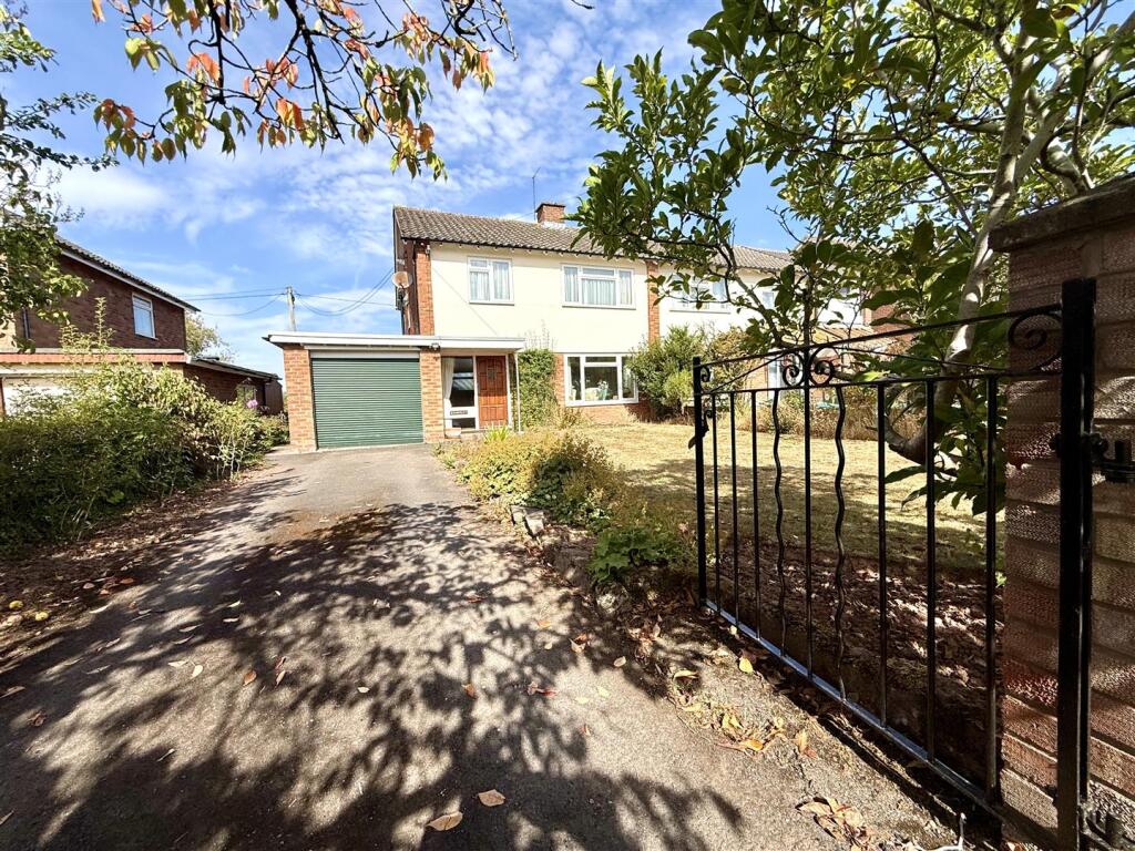 House in Hereford, Pipe and Lyde