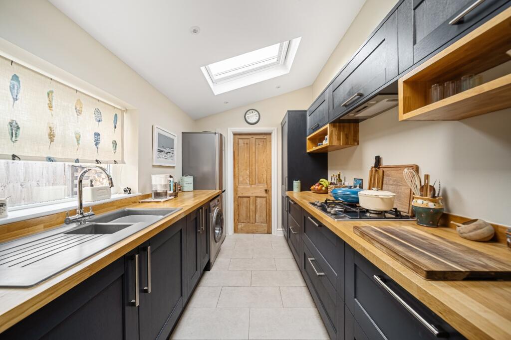 House in Dartford - View 4