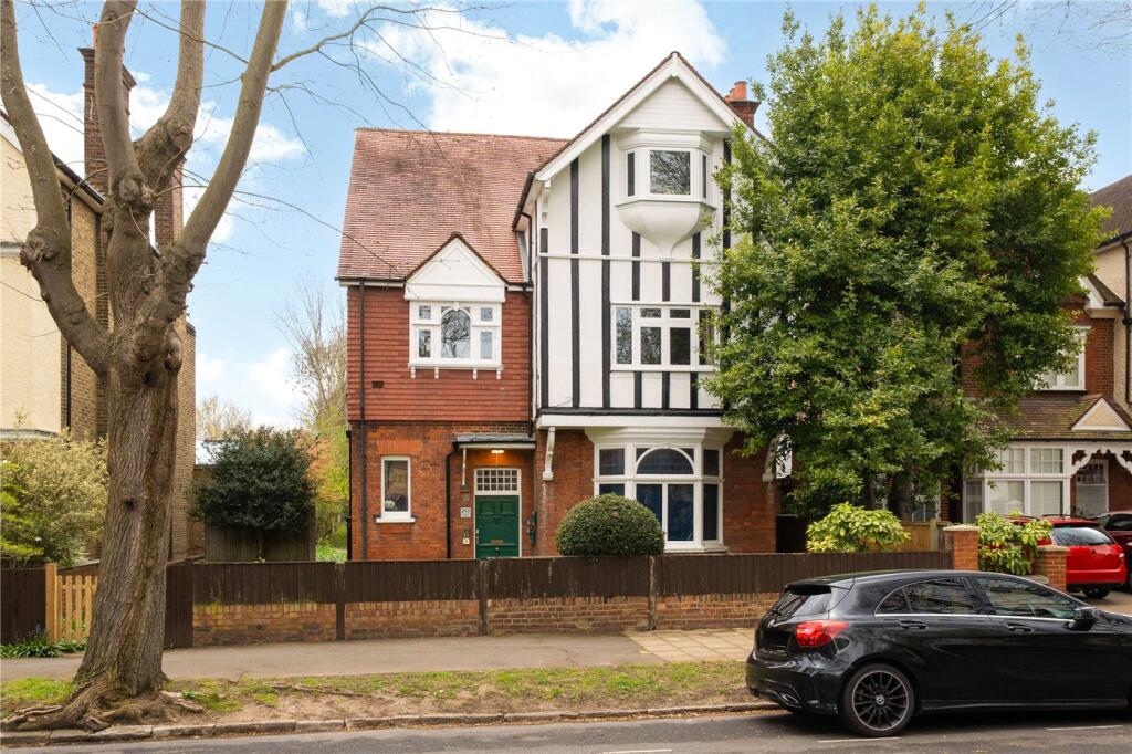 Main image of property: Spencer Road, London, W4