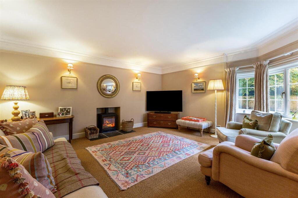 House in Guildford - View 5