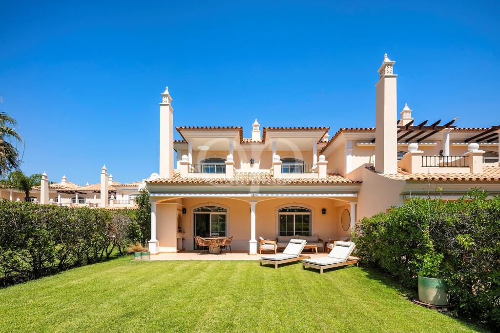 Main image of property: Algarve, Almancil