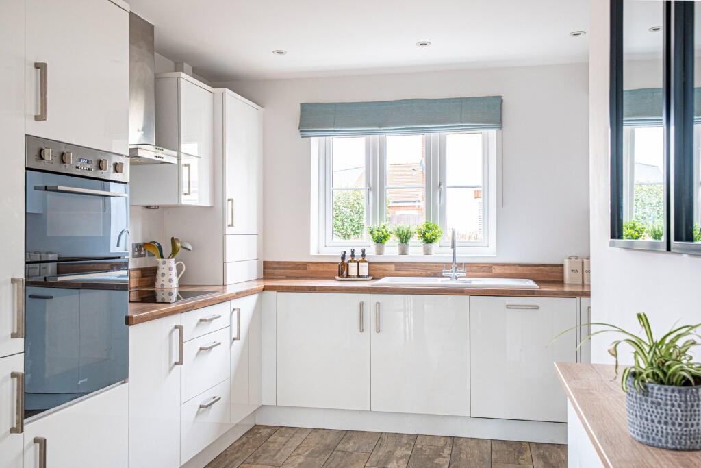 House in Reading - View 4