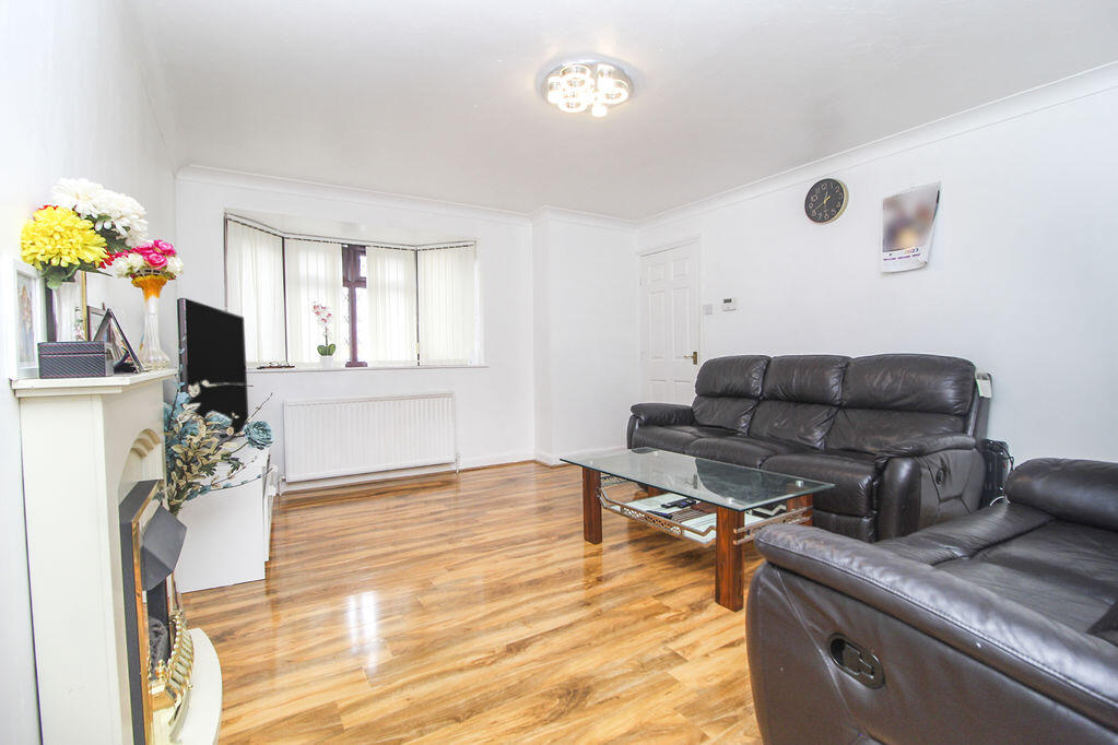House in Kempston, Bedford - More