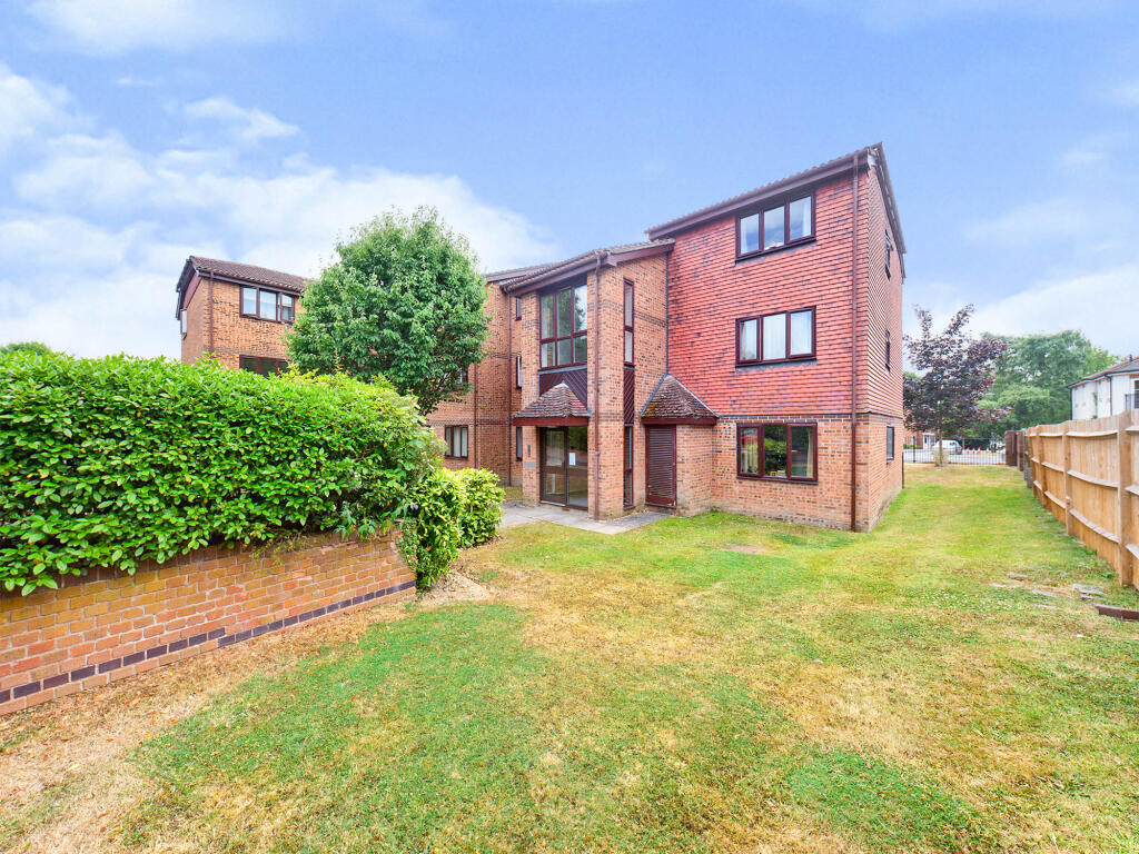 Main image of property: Tanyard Close, Horsham