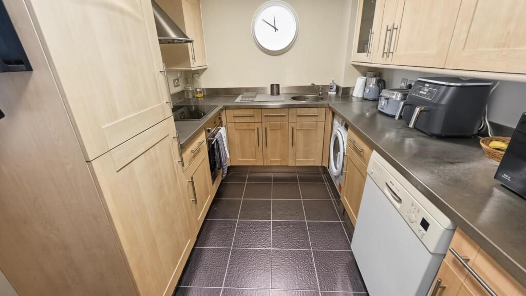 Apartment in Northampton - View 4