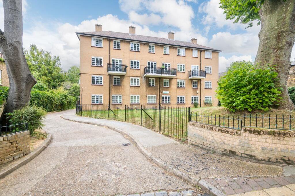 Apartment in London, Denmark Hill, Camberwell - View 2