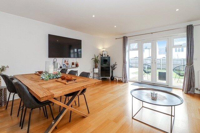 House in Leighton Buzzard, Rutherford Fields, Leighton-Linslade - View 4