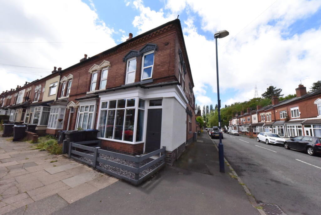 Main image of property: Oxford Street,Stirchley,Birmingham,B30 2LE