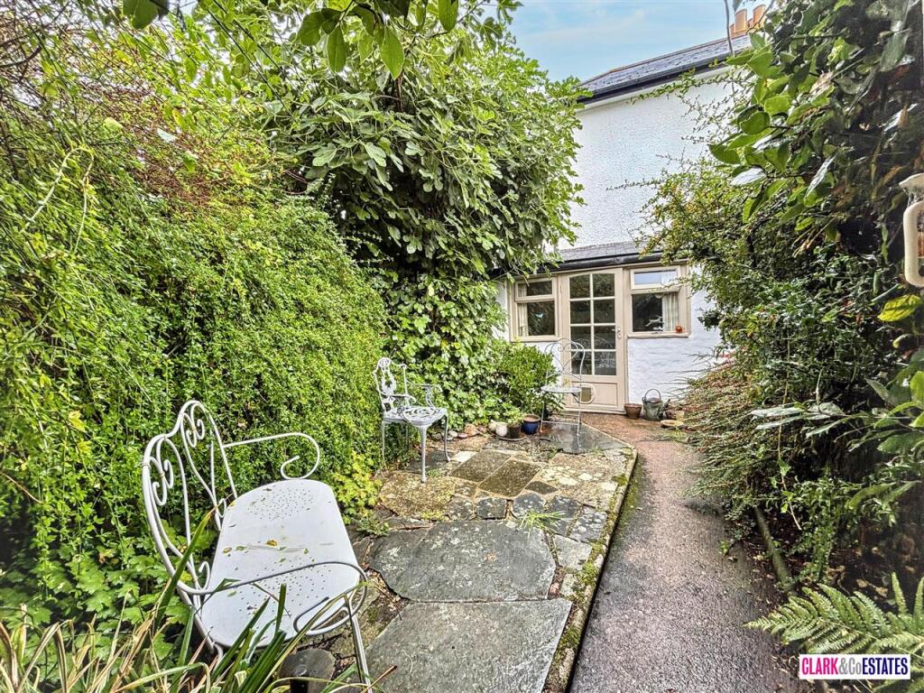 House in Exeter, Devon - View 3