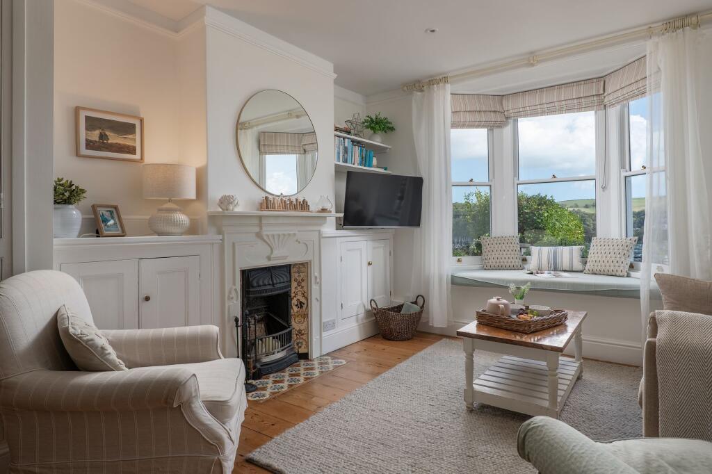 Juniper Cottage, 76 Above Town, Dartmouth photo 2