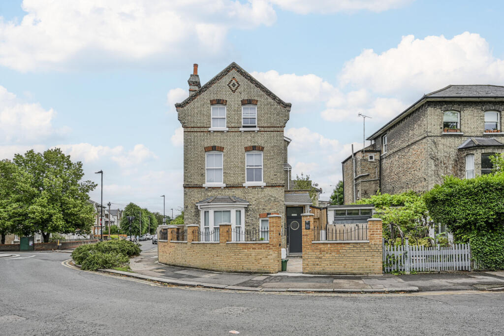 Main image of property: Finsbury Road, Bowes Park, London, N22