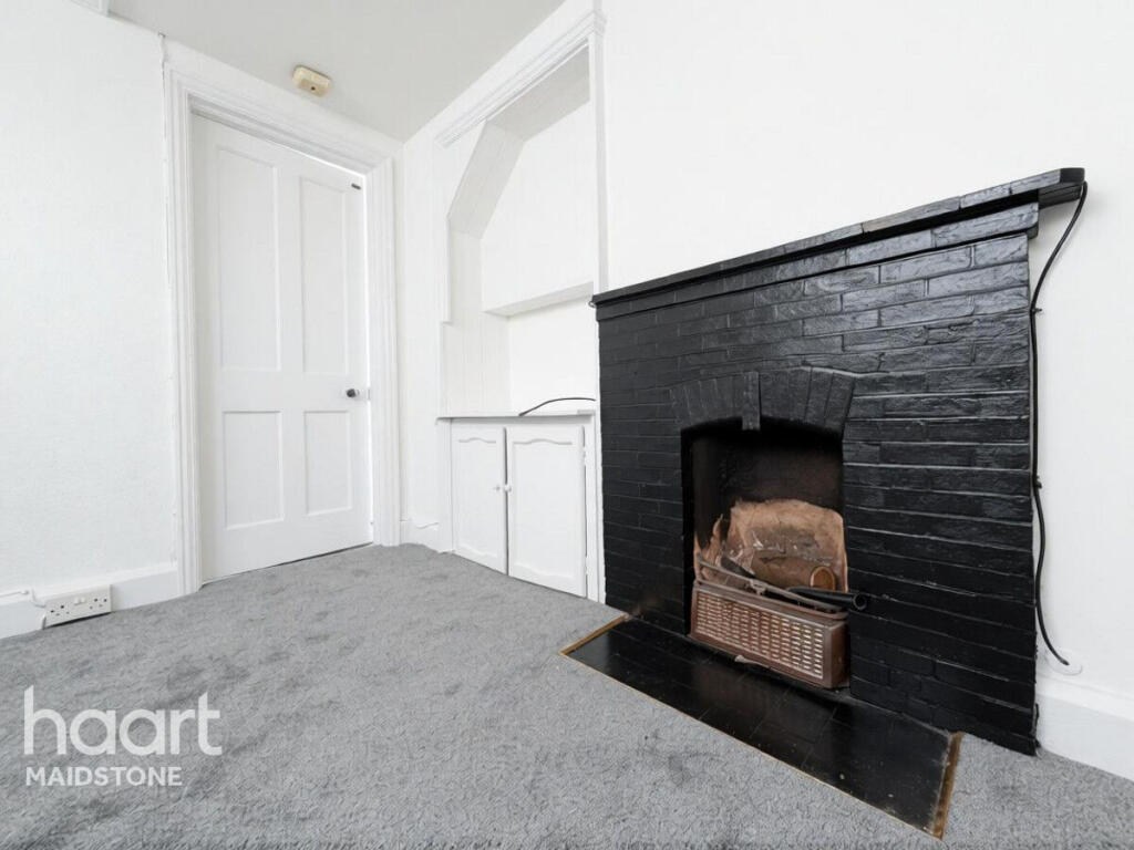 Apartment in Tonbridge - View 3
