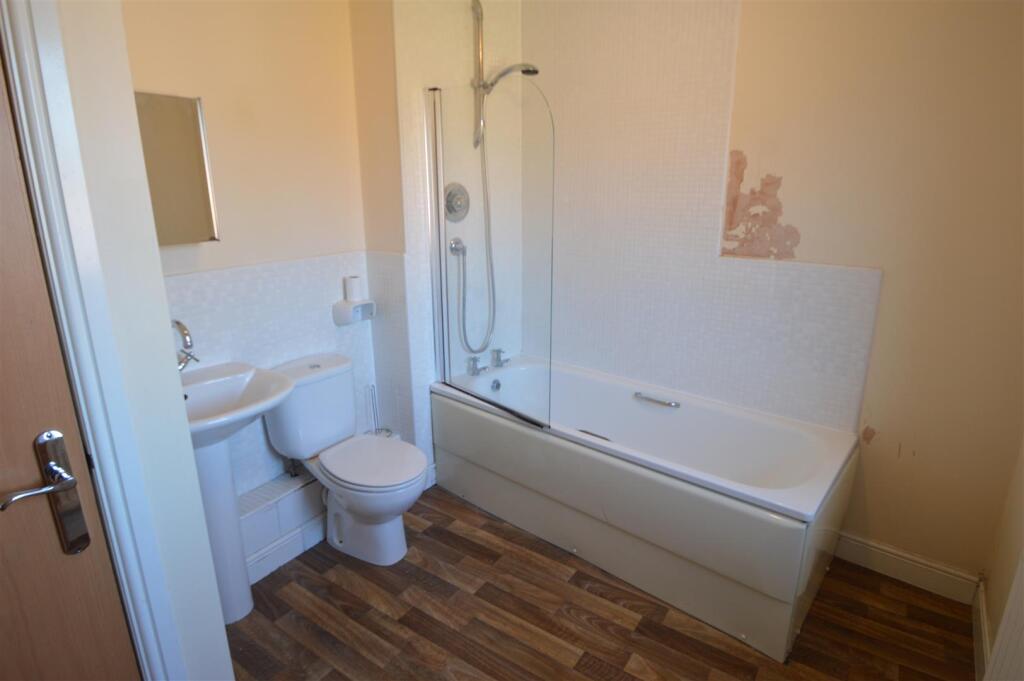 4 bedroom house for rent