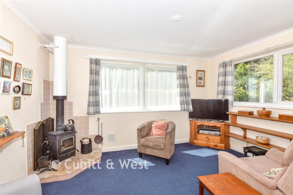 Maisemore Gardens, Emsworth, Hampshire - More