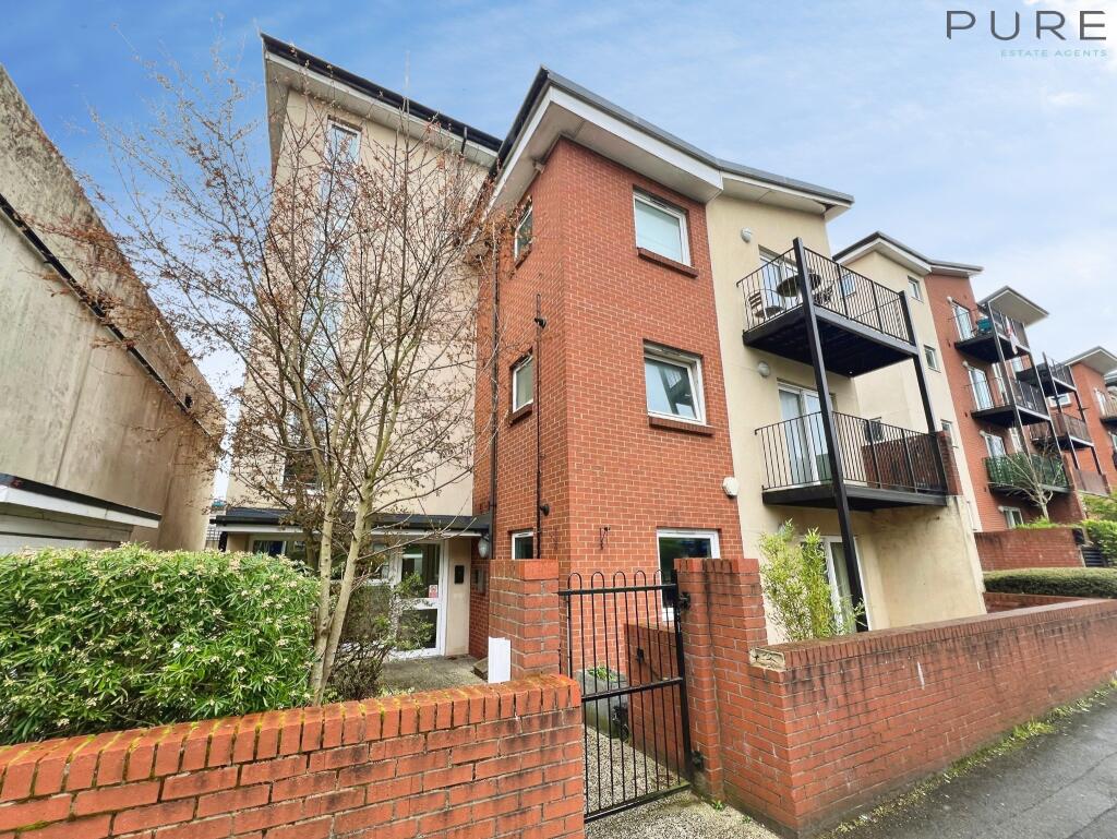 Main image of property: Roxan Mews, Southampton, SO17 3SD