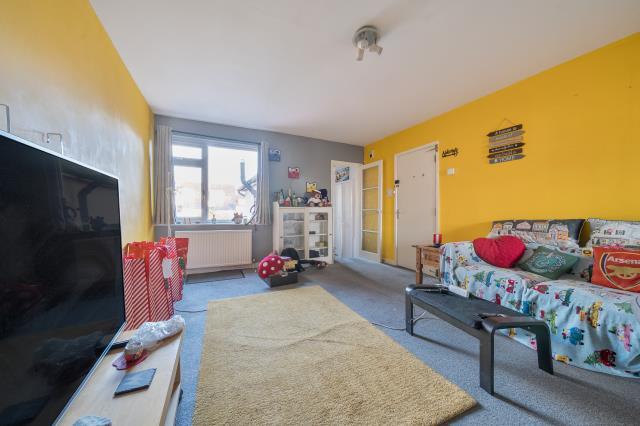 Apartment in Newbury, West Fields, Speenhamland - More