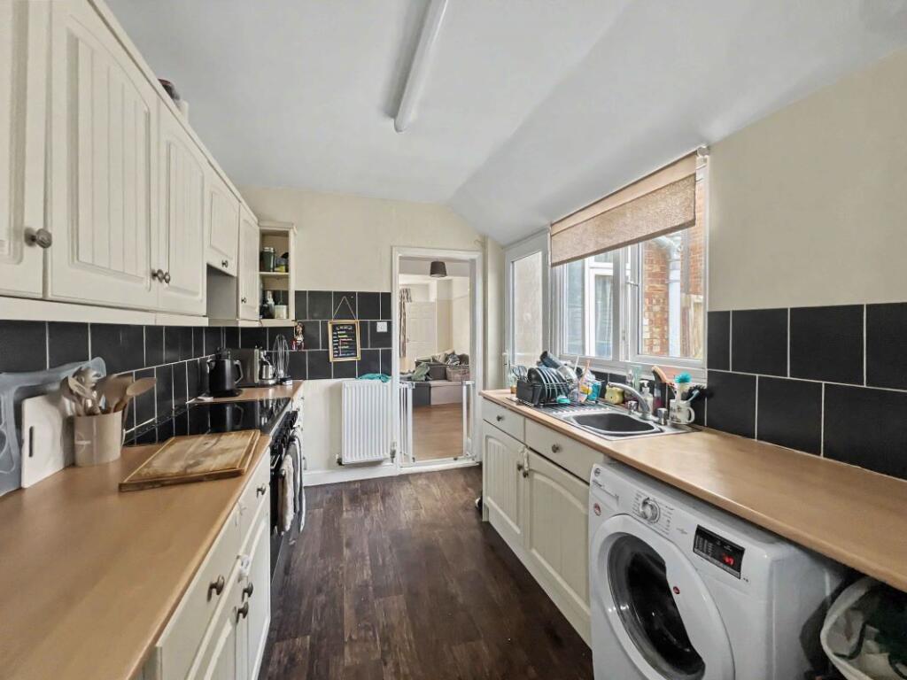 House in Ipswich - View 5