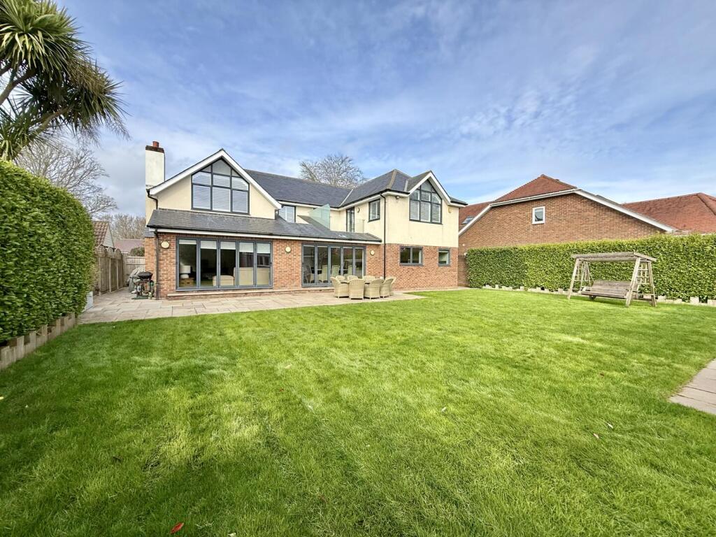 Nea Road, Highcliffe On Sea photo 4