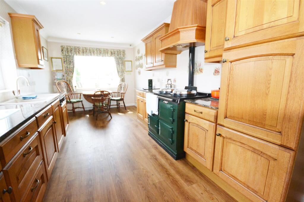 House in Hull - More
