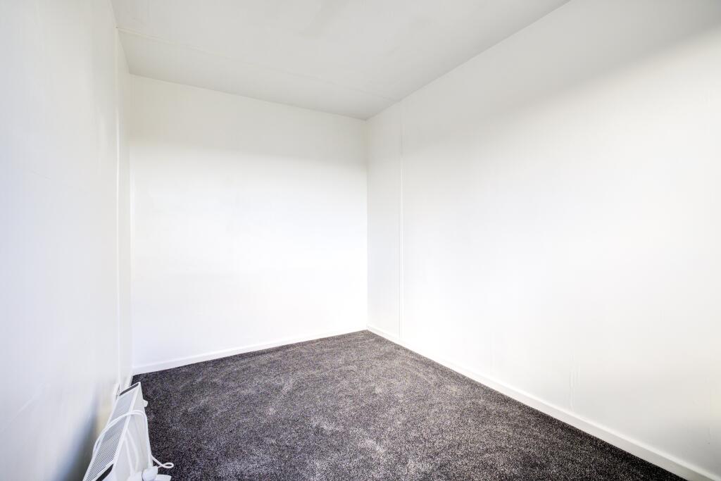 Apartment in Newcastle upon Tyne - View 5