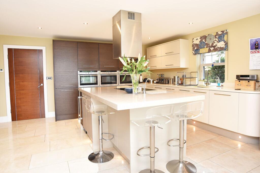 House in Harrogate, Pannal Ash - More