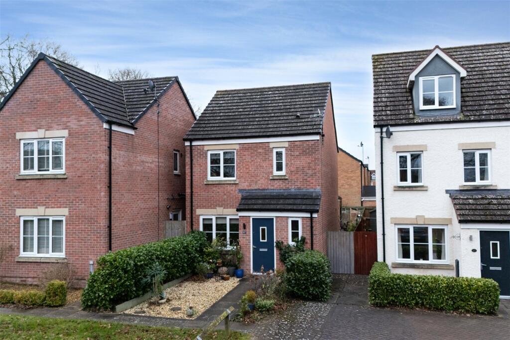 3-bed detached on Glaramara Drive, Carlisle, Cumbria, CA2, £185,000