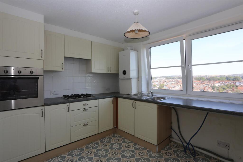 Apartment in Hove, Brighton and Hove - View 5