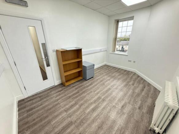 Upper Floor Office Picture 9