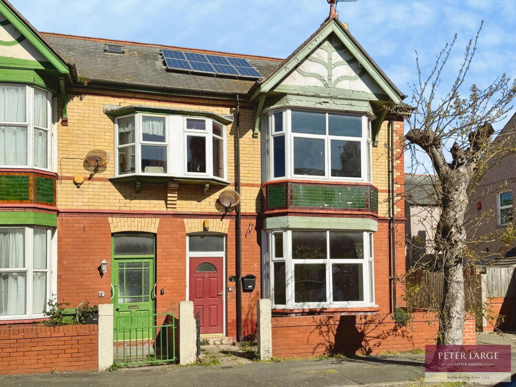 Main image of property: 1 South Avenue, Rhyl, LL18 1HU