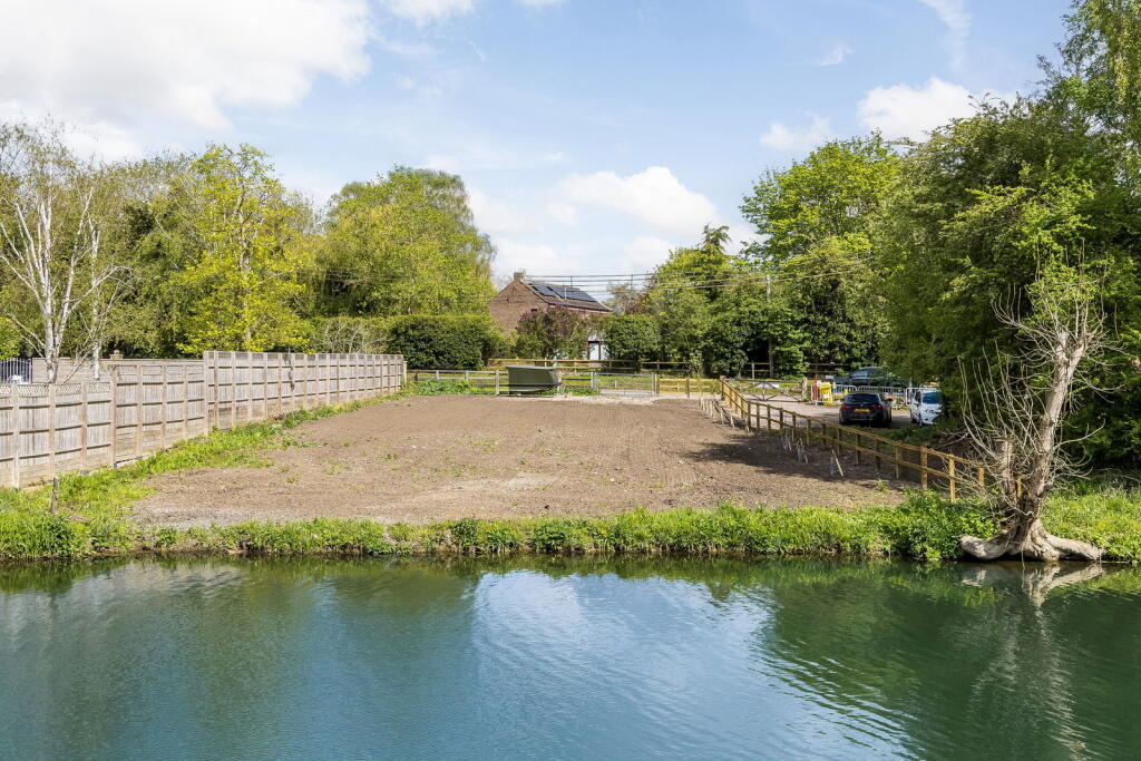 Main image of property: Riverside Land, Preston Crowmarsh, OX10