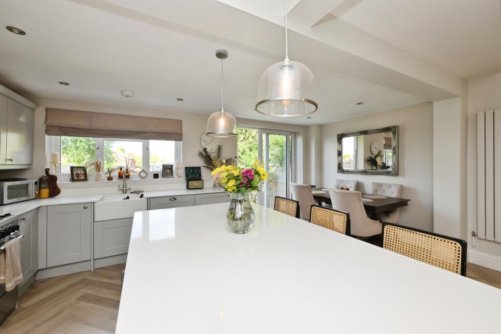 House in Ware, Kings Hill - View 4