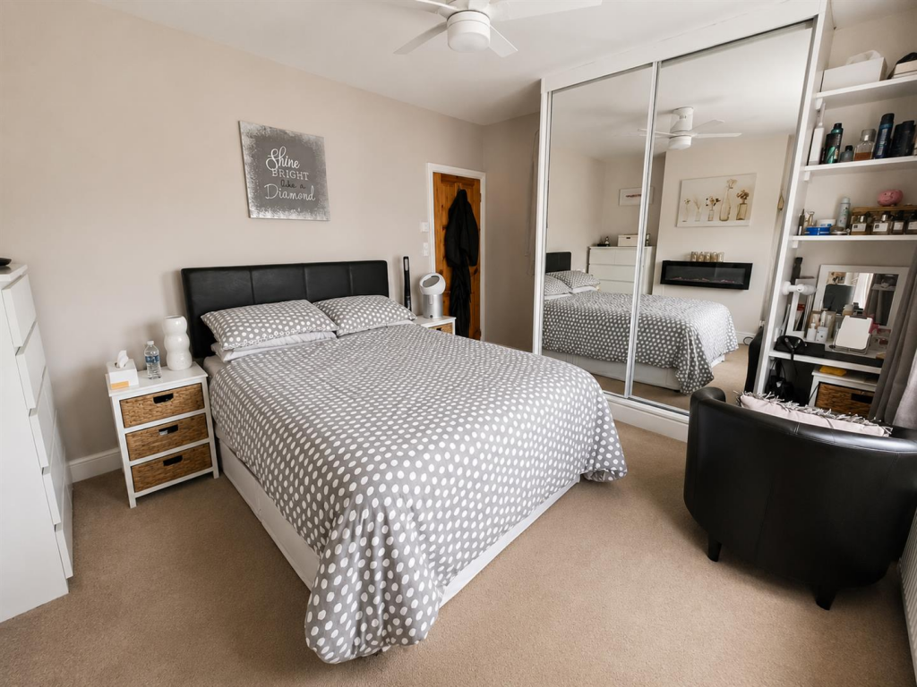 House in Bath, South Twerton - More