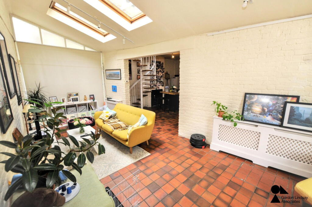 Stowe Road,London,W12 8BN photo 3