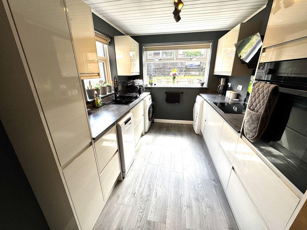 House in Nuneaton and Bedworth, Grove Farm, Stockingford - View 4