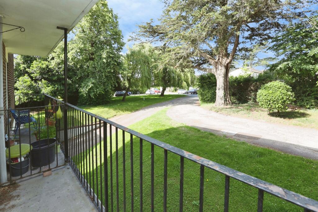 Apartment in Fareham, Hampshire - View 5