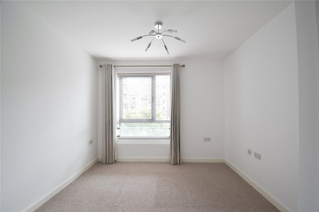 Apartment in Cambridge - View 4