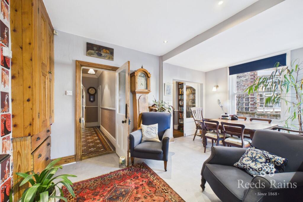 House in York, Knapton, Chapelfields - View 3