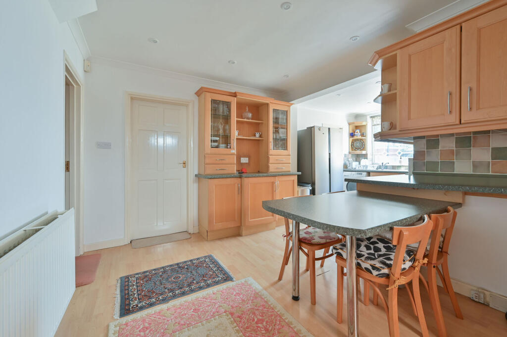 House in Southall - View 5