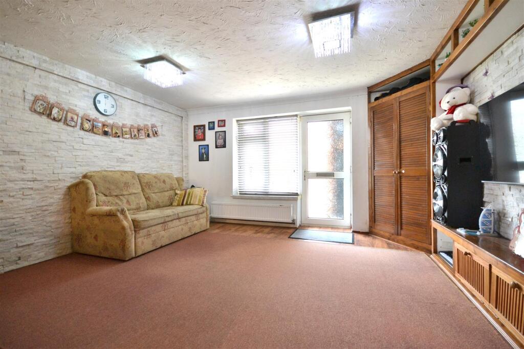 St. Edmundsbury Road, King's Lynn photo 4