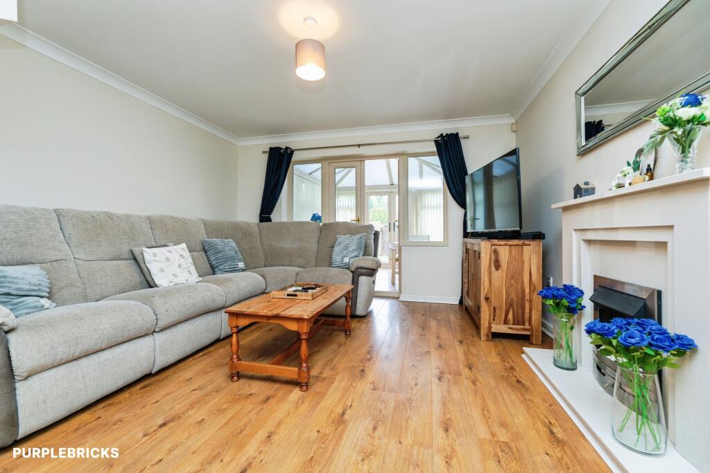 House in Rotherham, South Yorkshire - View 5