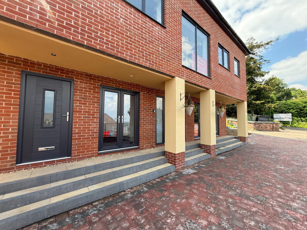 Main image of property: Spa Court, Apt 4 , Edith Walk, Malvern, WR14 4QH
