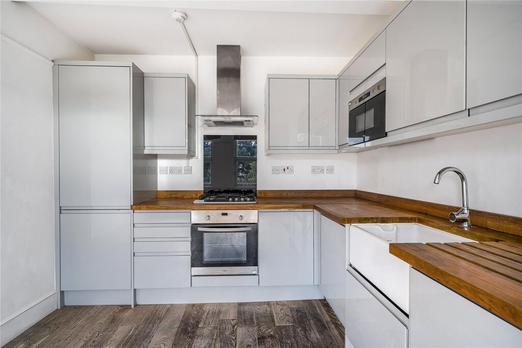 Apartment in London, Leyton - View 3