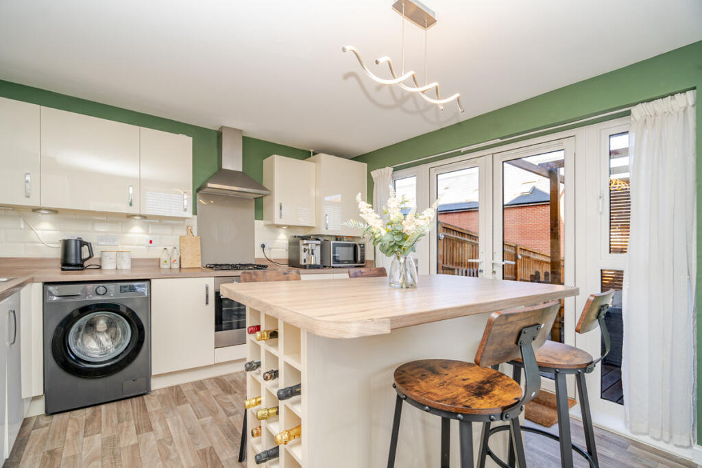 House in Hemel Hempstead, Kingsbrook - View 5