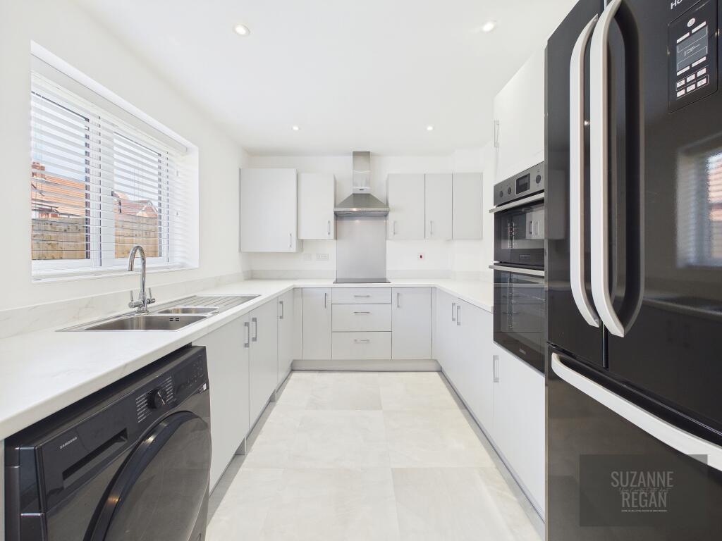 Hollyberry Way, Eastern Green, Coventry – pohled 2