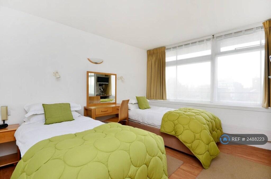 2 bedroom maisonette for rent